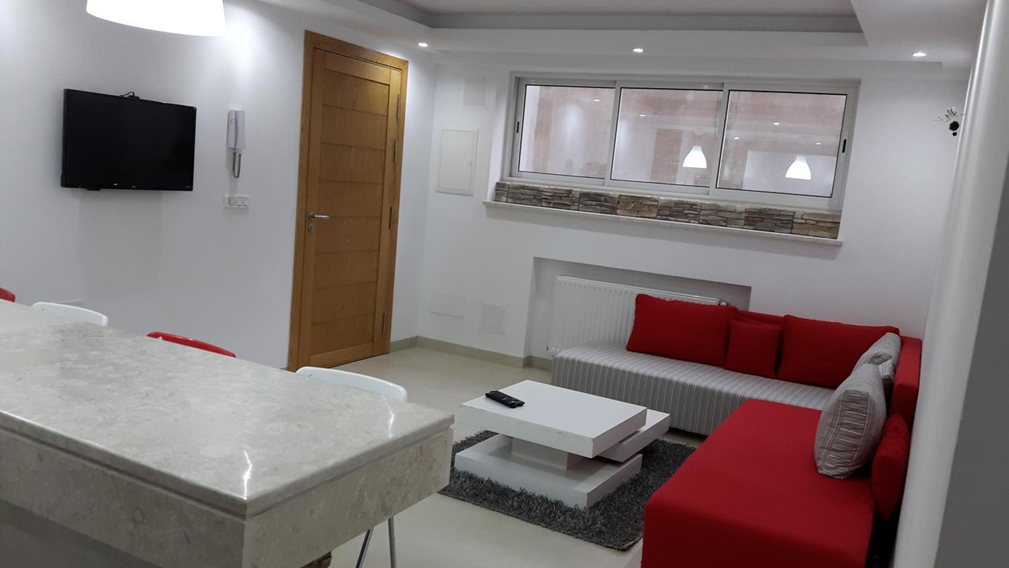 Appartement Ain Zaghouan En Face De Tunisia Mall 2 *